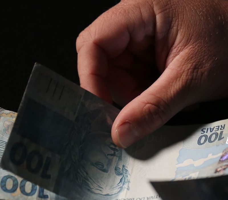 Dívida pública federal sobe 0,97% em setembro e chega a R$ 9,4 trilhões