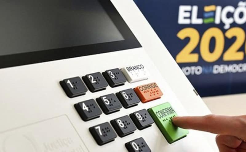 Entenda o caminho que os dados da urna percorrem após o voto
