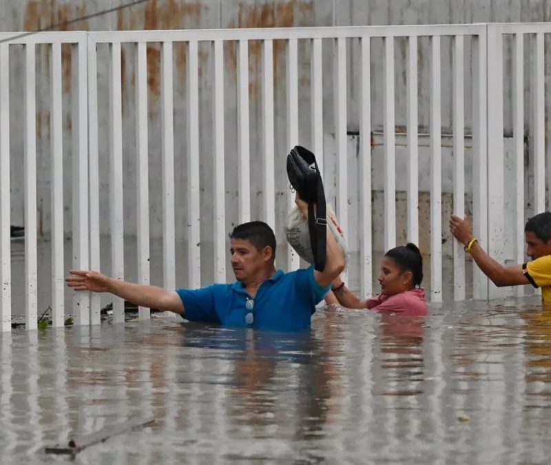 El Niño causa mortes e afeta 32 mil pessoas no Equador