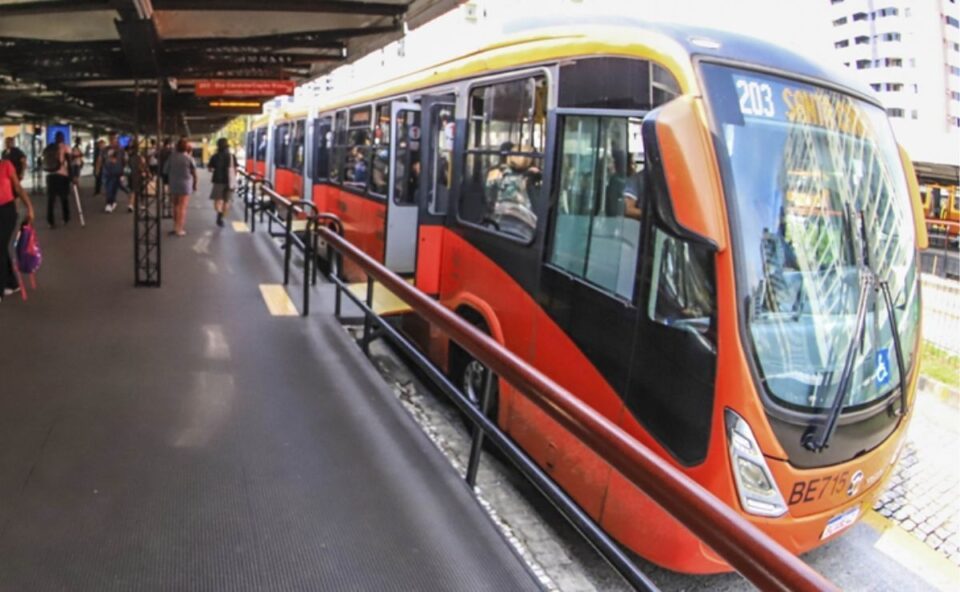 Eleições 2026: 201 cidades do Paraná oferecem ônibus de graça no domingo