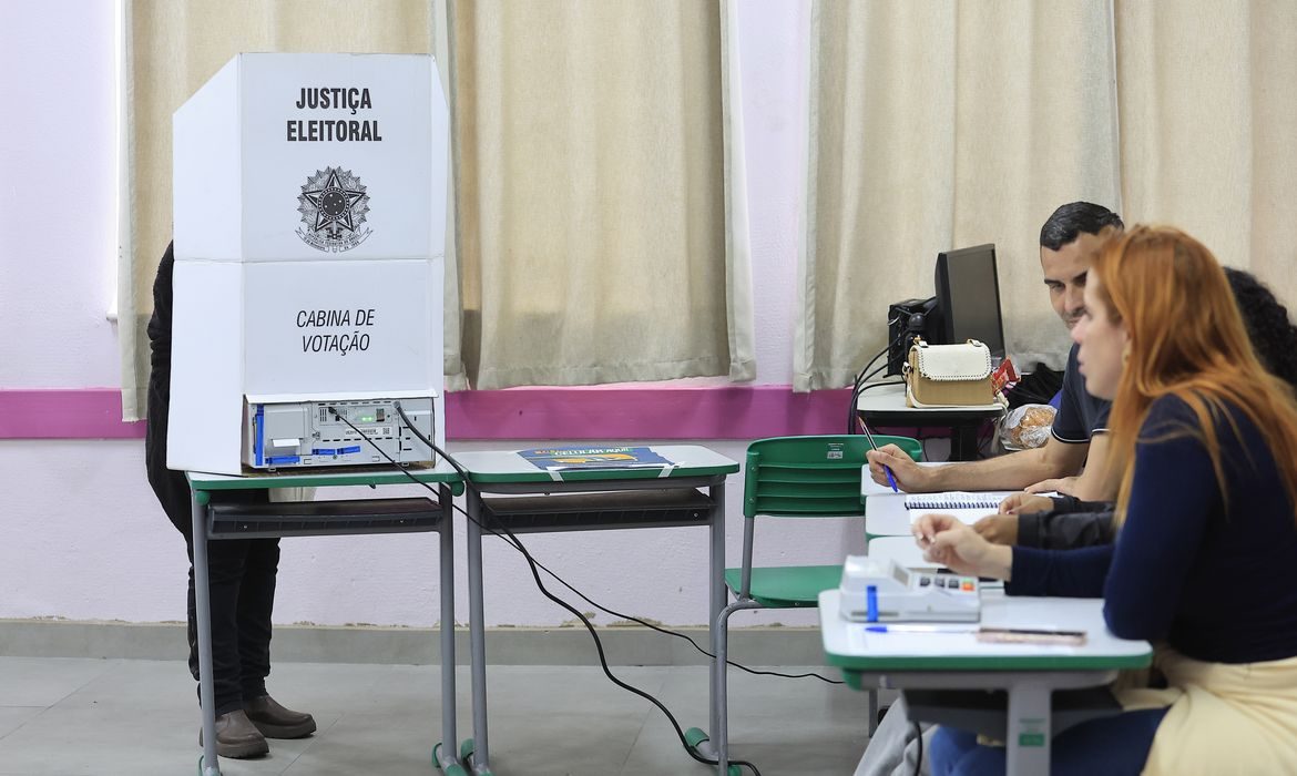 Eleições 2026: oito partidos vão comandar 26 estados e o DF