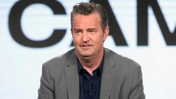 Elenco de “Friends” recusa participar de documentário sobre Matthew Perry