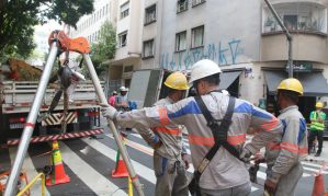 Prefeitura de São Paulo mantém multa de R$ 11,4 milhões contra a Enel
