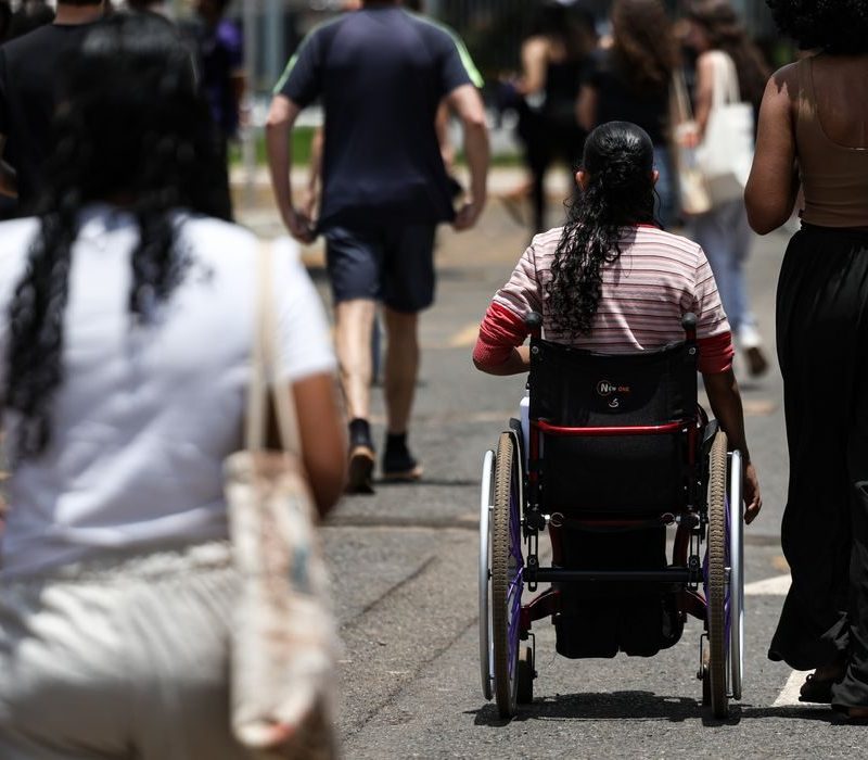 Enem 2026: prazo para escolher língua estrangeira acaba neste domingo