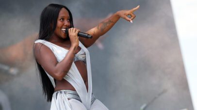 Rachel Chinouriri explora vulnerabilidade e dança no novo álbum