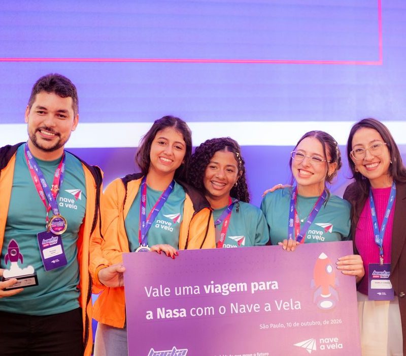 Alunas de Recife criam ferramenta contra fake news e ganham viagem à Nasa
