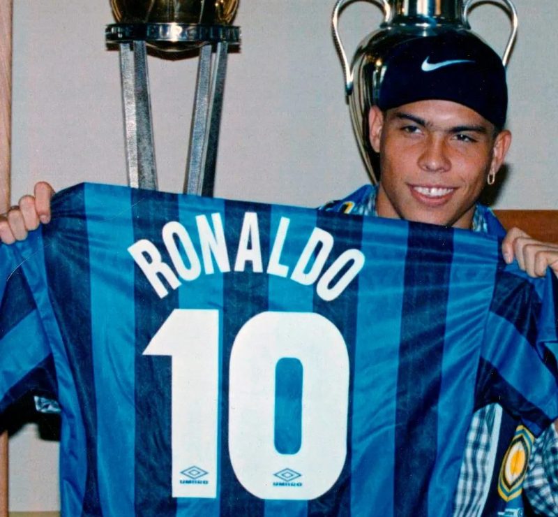 Ex-presidente da Inter detalha como o Barcelona perdeu Ronaldo