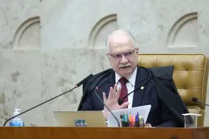 Fachin agenda reunião com diretor da PF sobre relatório do caso Master