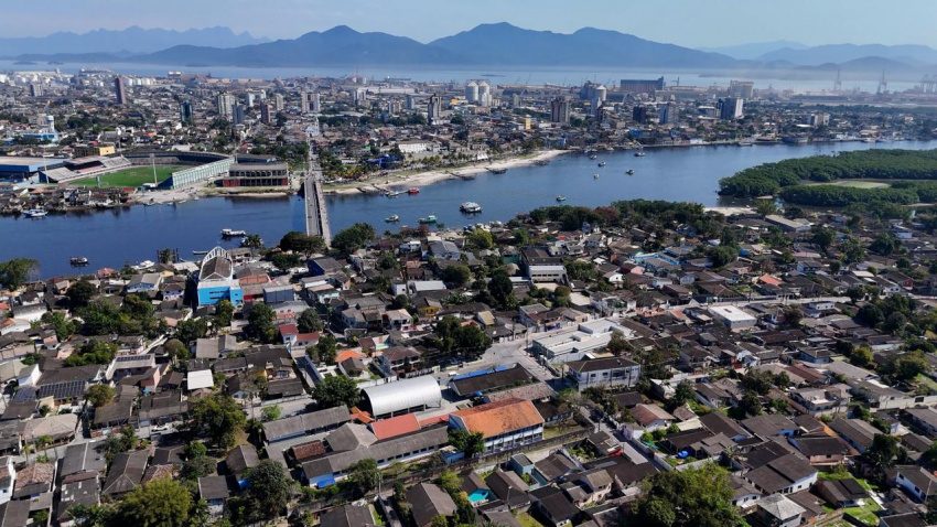 Feriado de Nossa Senhora Aparecida altera atendimento dos serviços públicos municipais em Paranaguá