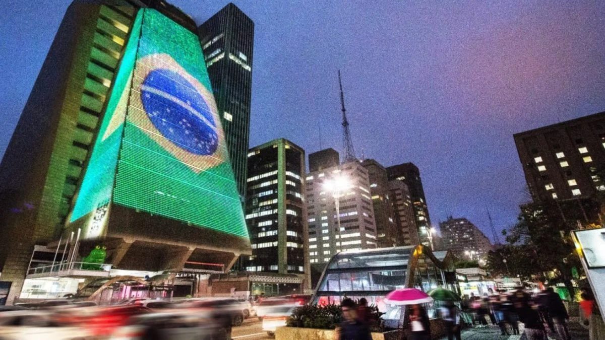 Fiesp critica fim da escala 6 X 1 aprovada pelo Senado