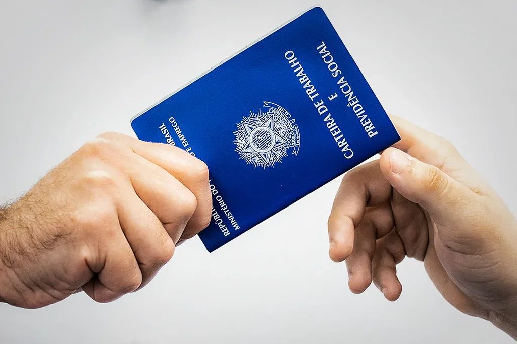 Fim da escala 6x1: entenda como ficou a proposta após aprovação no Senado