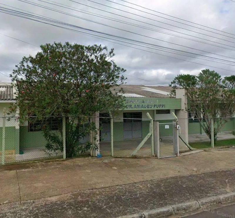 Escola municipal em Ponta Grossa tem cozinha interditada por baratas