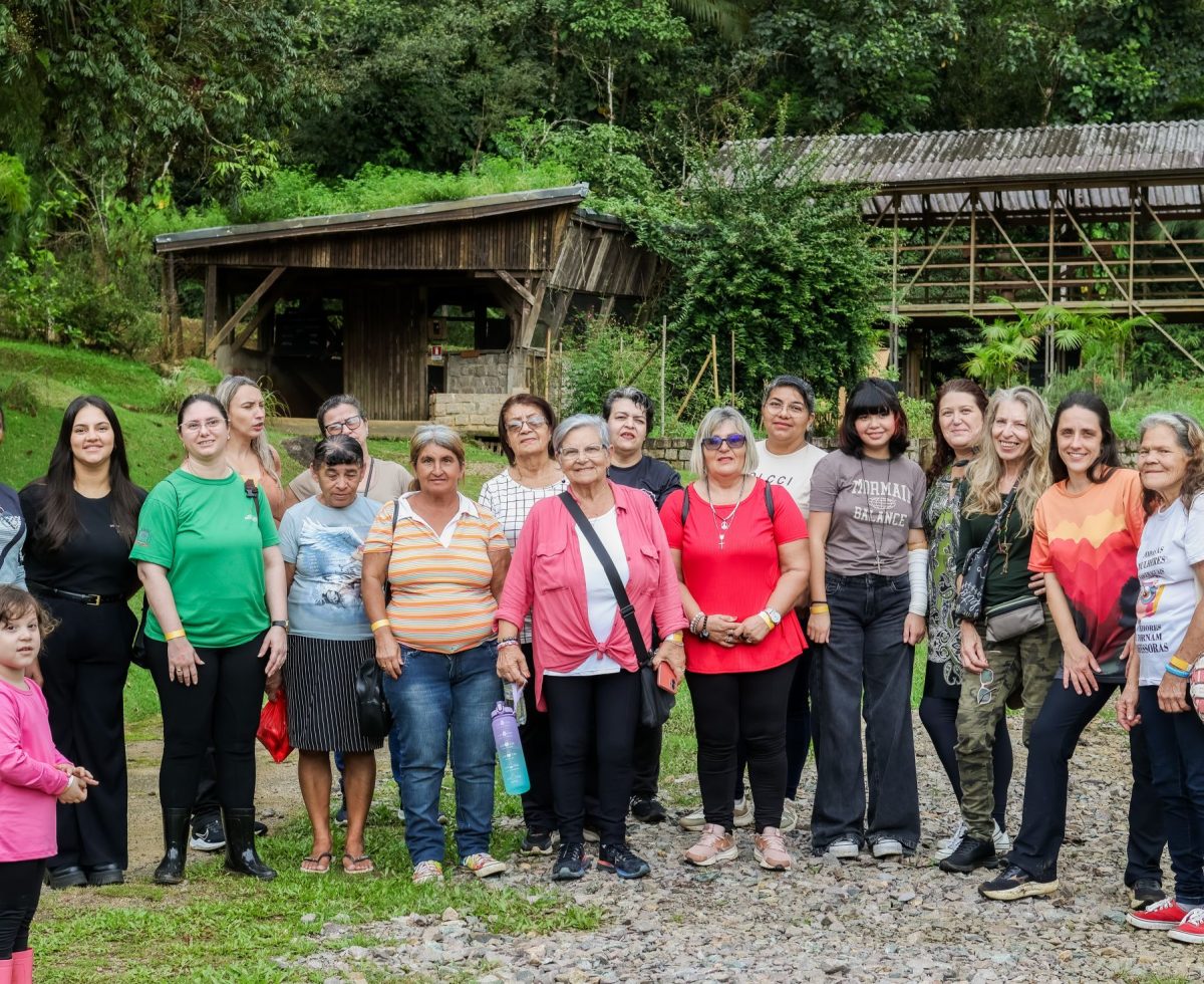 Mulheres de projetos sociais de Morretes participam de vivência no Ekôa Park