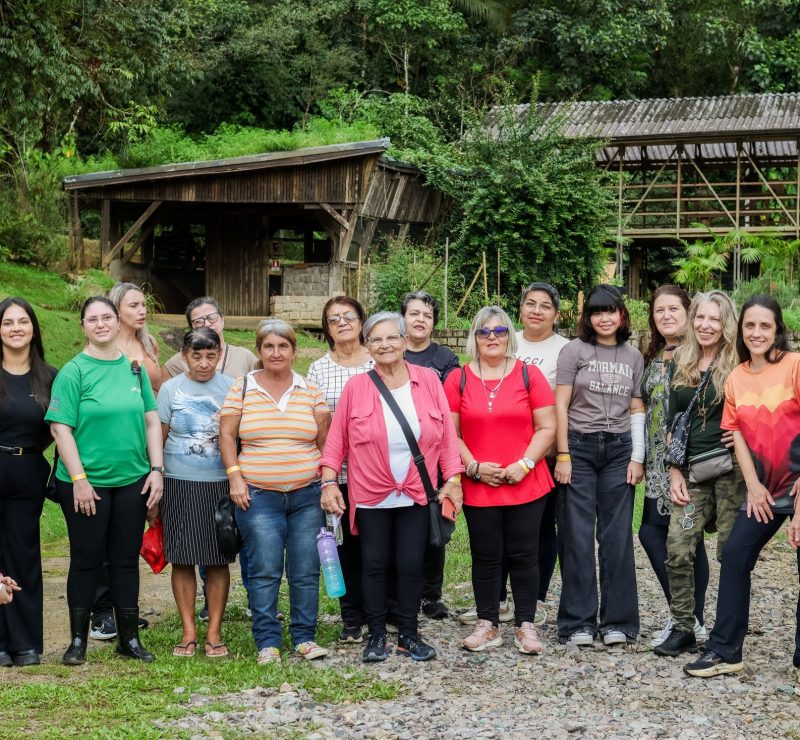 Mulheres de projetos sociais de Morretes participam de vivência no Ekôa Park