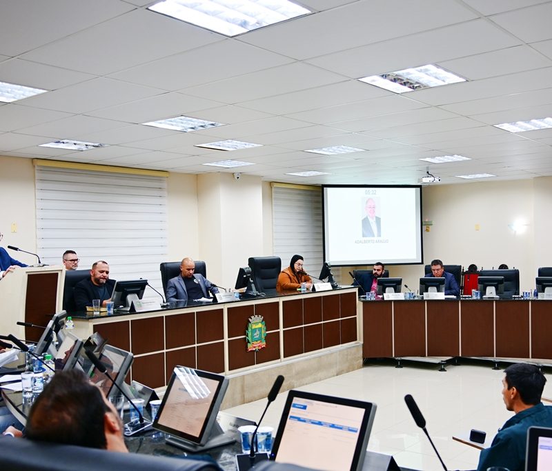 Câmara de Paranaguá aprova homenagem à professora Futin Buffara Antunes
