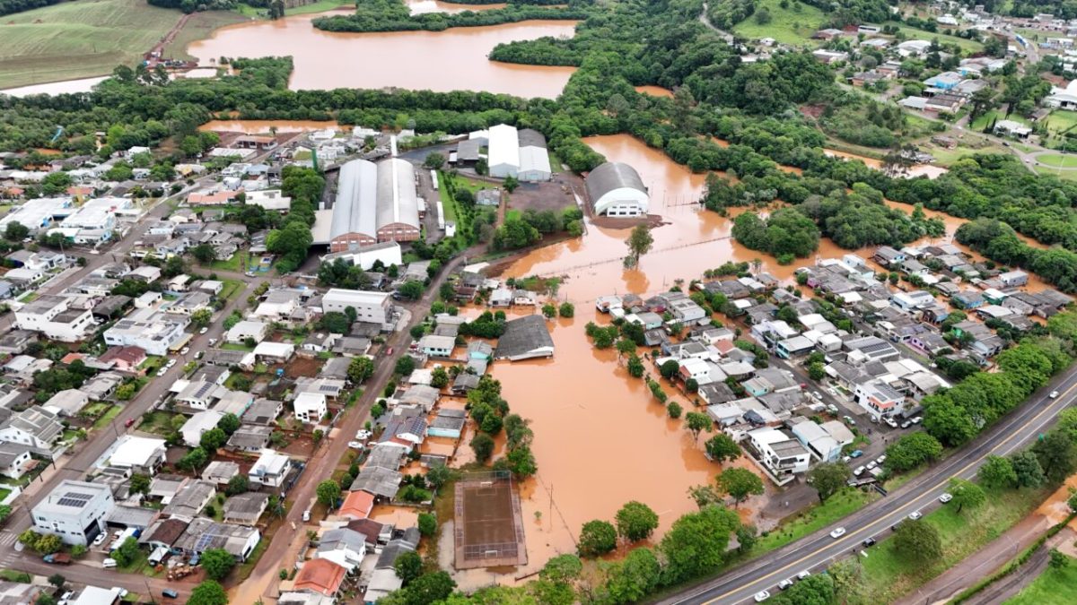 Francisco Beltrão acumula quase 640 mm de chuva em outubro e se aproxima de recorde histórico