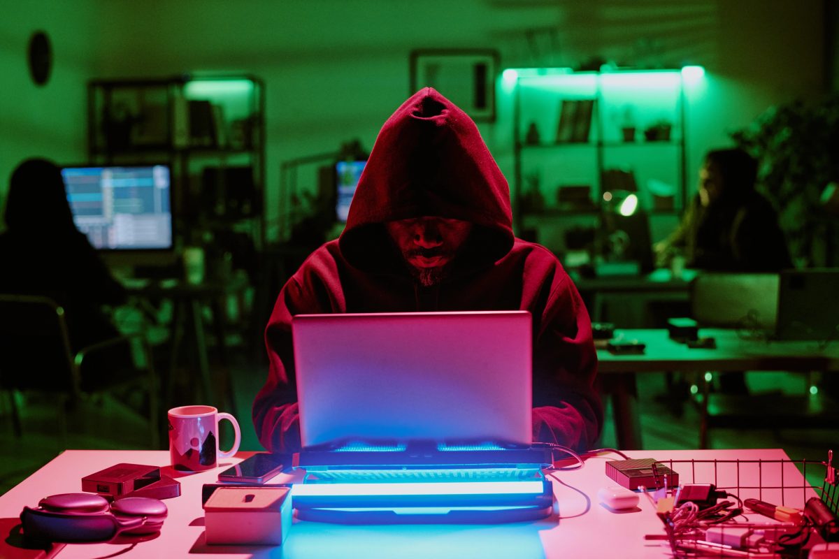 Golpes digitais colocam PMEs em alerta e ampliam busca por segurança