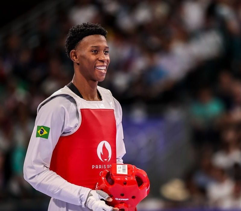 Henrique marques conquista ouro histórico no grand prix de Paris