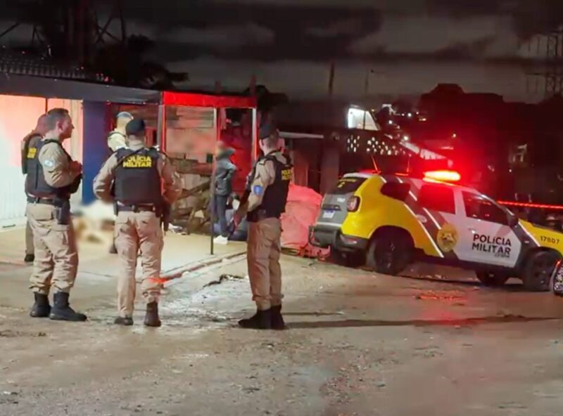 Homem morre esfaqueado ao defender amigo em Curitiba