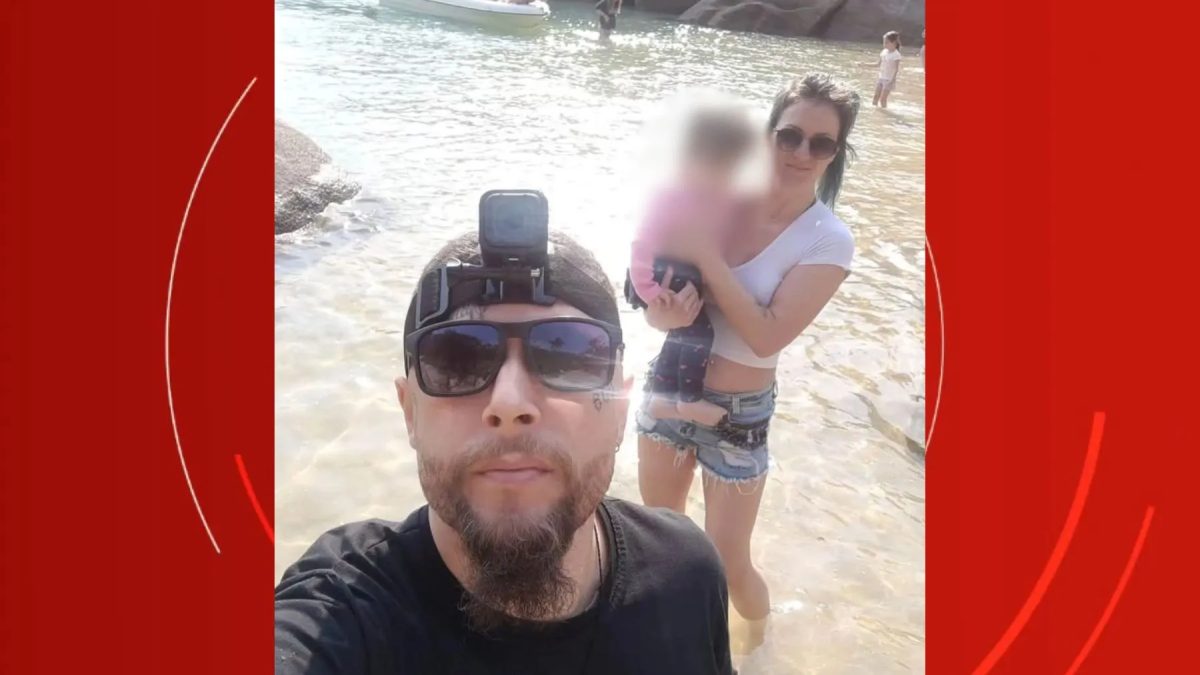 Homem suspeito de matar companheira a facadas enquanto ela segurava filha de 6 anos no colo é preso no Paraná