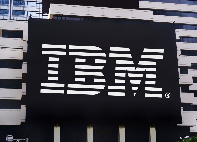 Ibm surpreende o mercado com alta de receita e aposta em software