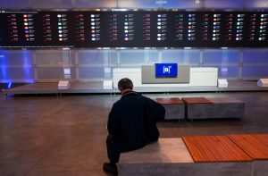 Ibovespa fecha em baixa modesta em dia de acomodação na B3