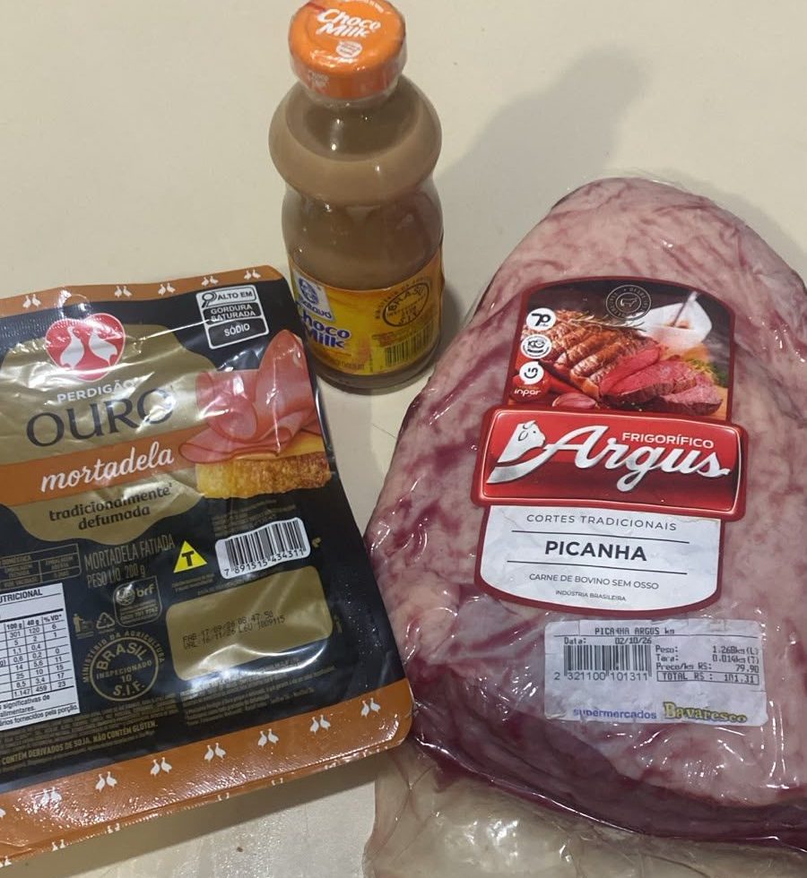 Idoso de 74 anos é preso após tentar furtar picanha em mercado