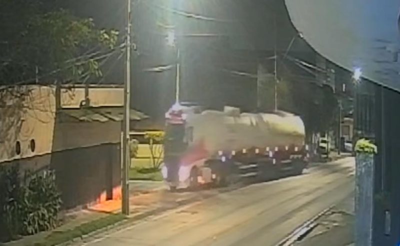 Câmera flagra batida de caminhão que matou motorista em Paranaguá