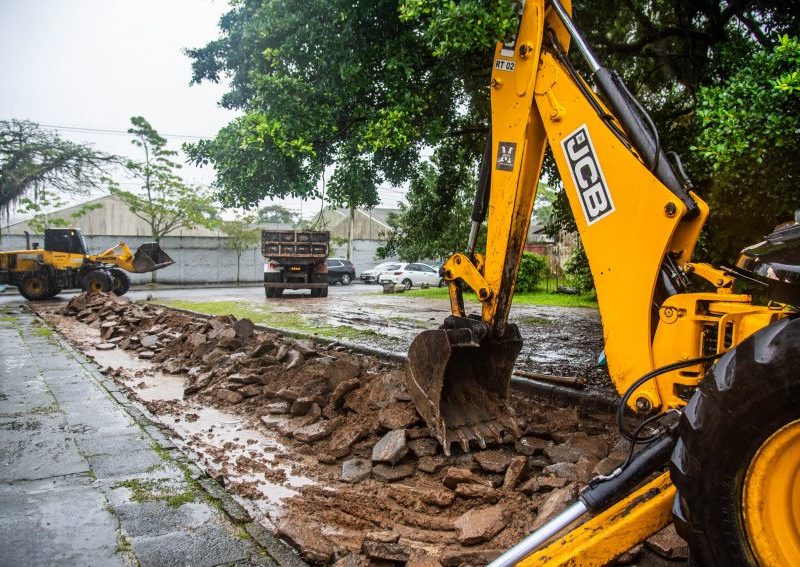 Vila Paranaguá recebe obras de infraestrutura e novo asfalto