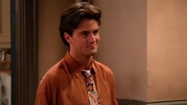 Casamento em Friends gerou angústia na família de Matthew Perry