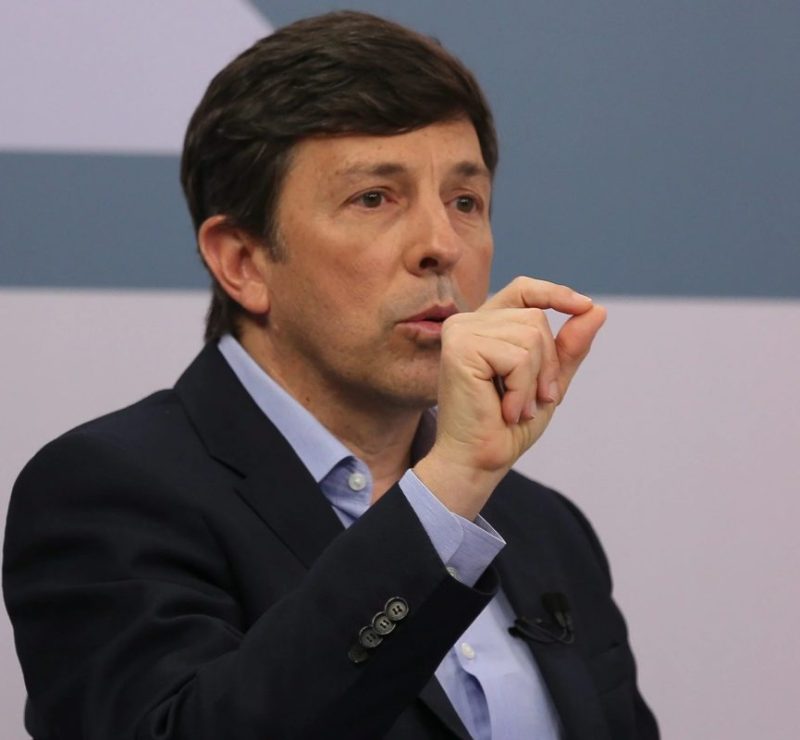 João Amoêdo anuncia voto em Lula no segundo turno