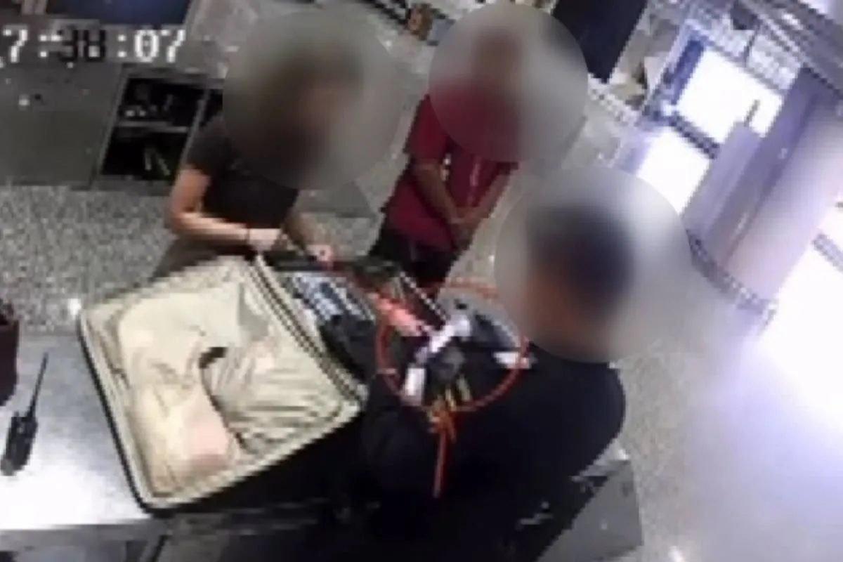 Julgamento de paranaense presa com cocaína escondida em potes de xampu na Indonésia pode levar até um ano e meio, estima advogado
