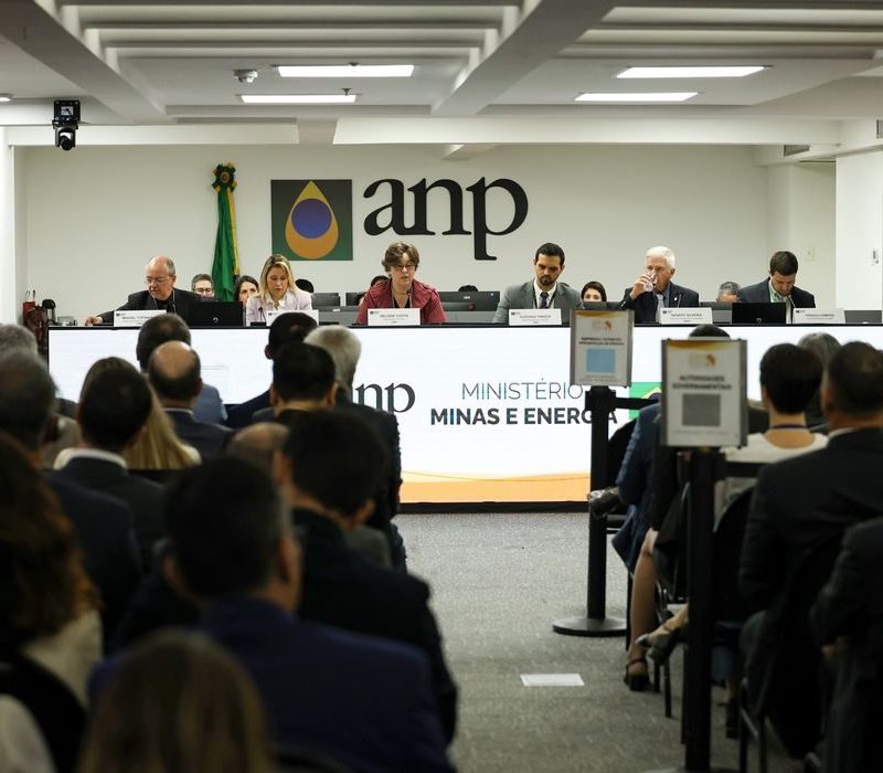 Leilão da ANP movimenta R$ 3 bilhões com venda de 49 blocos