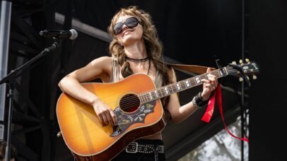 Linka Moja: cantora apadrinhada por Eddie Vedder desembarca no Brasil