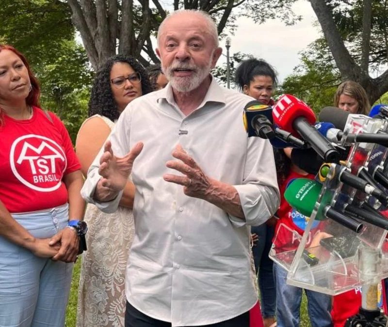 Lula cobra neutralidade do TSE e critica Kassio Nunes Marques