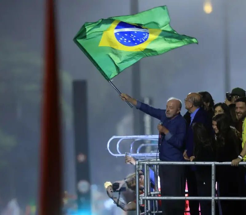 Lula vence eleição e conquista terceiro mandato presidencial