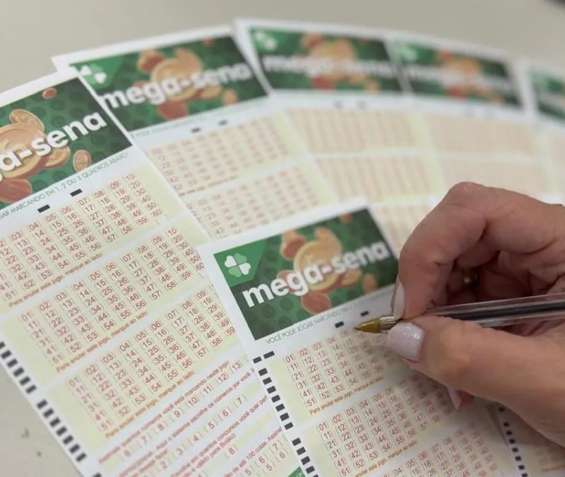 Mega-sena acumula e prêmio vai a r$ 300 milhões após sorteio no paraná