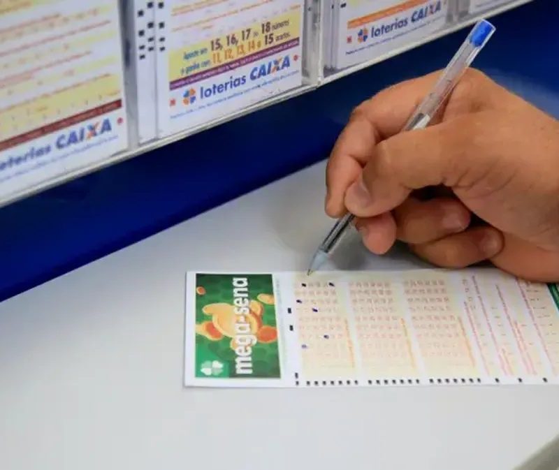 Mega-sena acumula e 6 apostas do Paraná faturam prêmios na quina