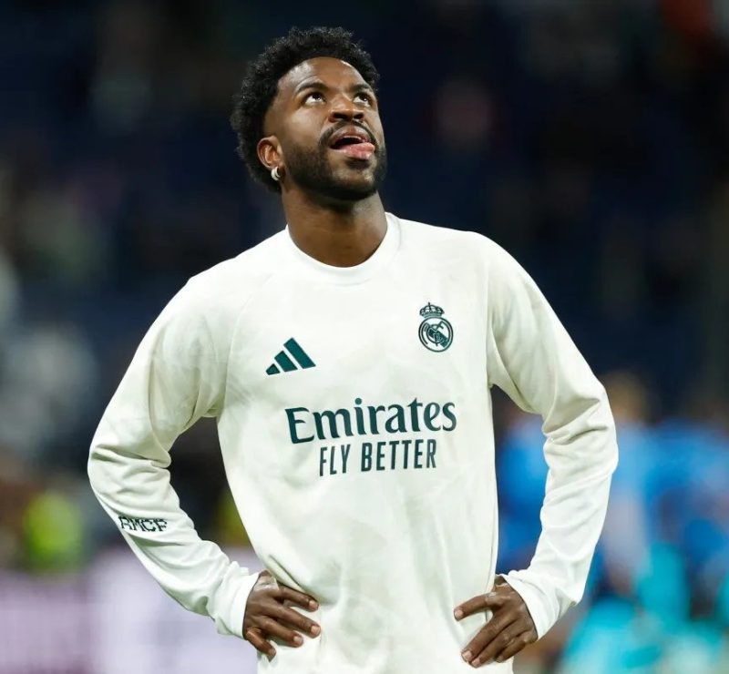 Mourinho aposta em suspensão para recuperar Vini Jr. no Real Madrid