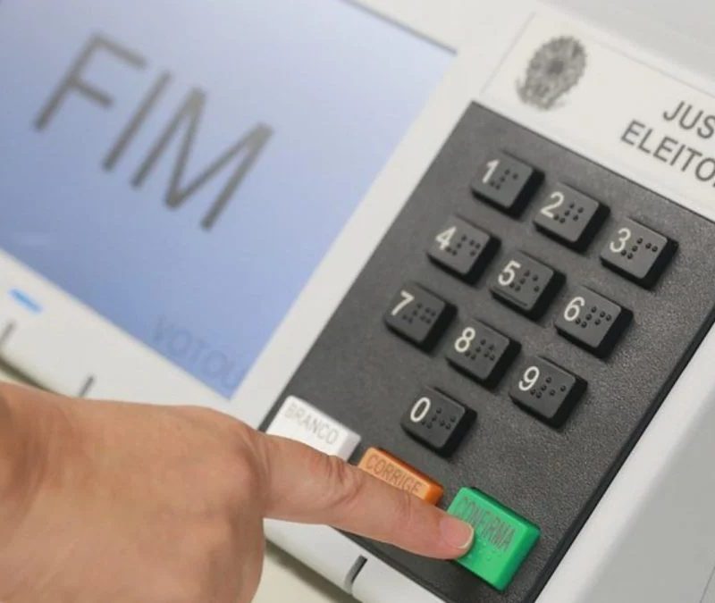 STF mantém urnas abertas até 19h apesar de parecer contrário do MPE