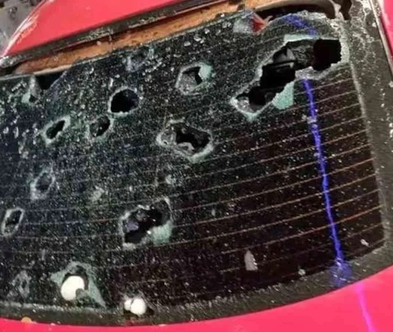 Chuva de granizo e ventos de 100 km/h causam destruição no Paraguai