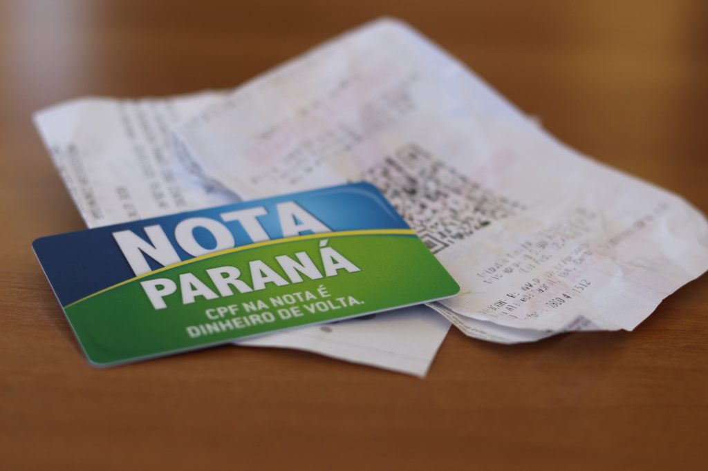 Nota Paraná premia mais de 800 moradores do Litoral
