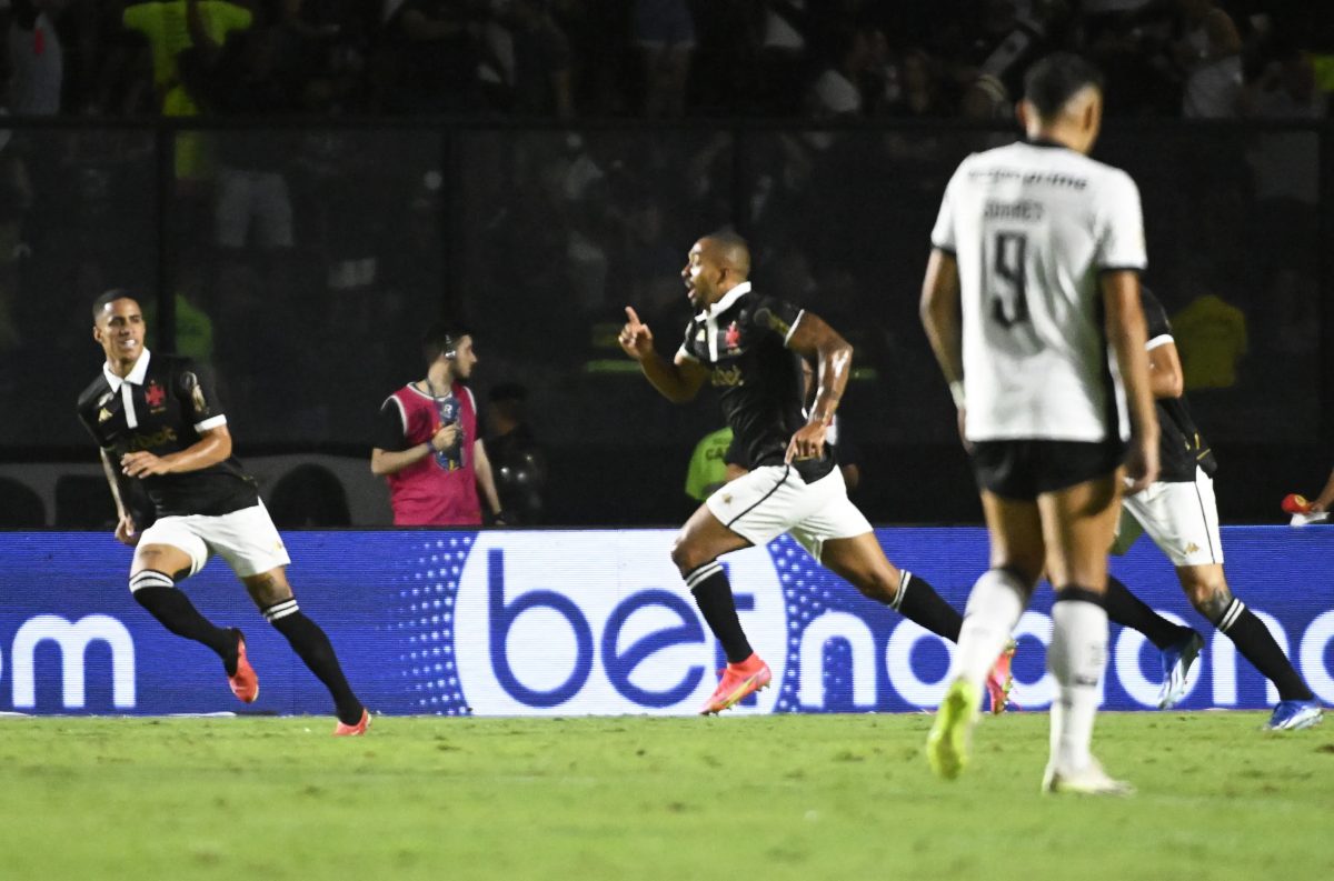 O que está em jogo para o Vasco no confronto direto contra o Botafogo