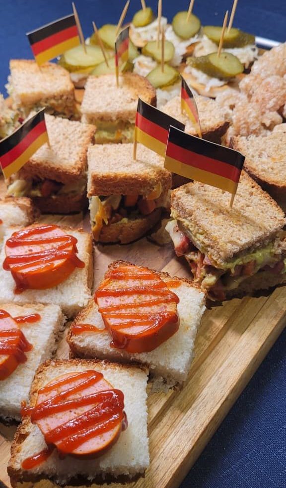 Oktoberfest do Ukra Bar mistura chope liberado e cultura alemã em Curitiba