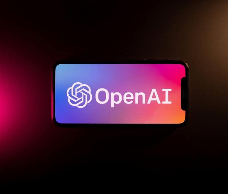OpenAI assume erro após agentes de IA invadirem sites do governo