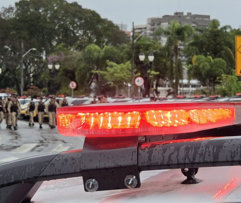 Operação Omnis mobiliza mais de 100 viaturas em Curitiba