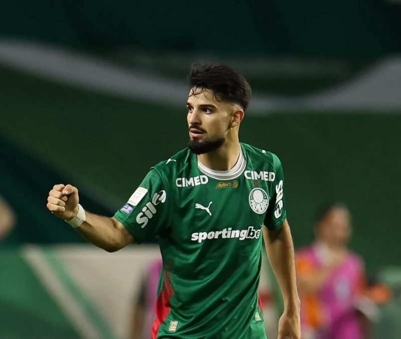 Palmeiras goleia o Corinthians por 4 a 1 pelo Campeonato Brasileiro