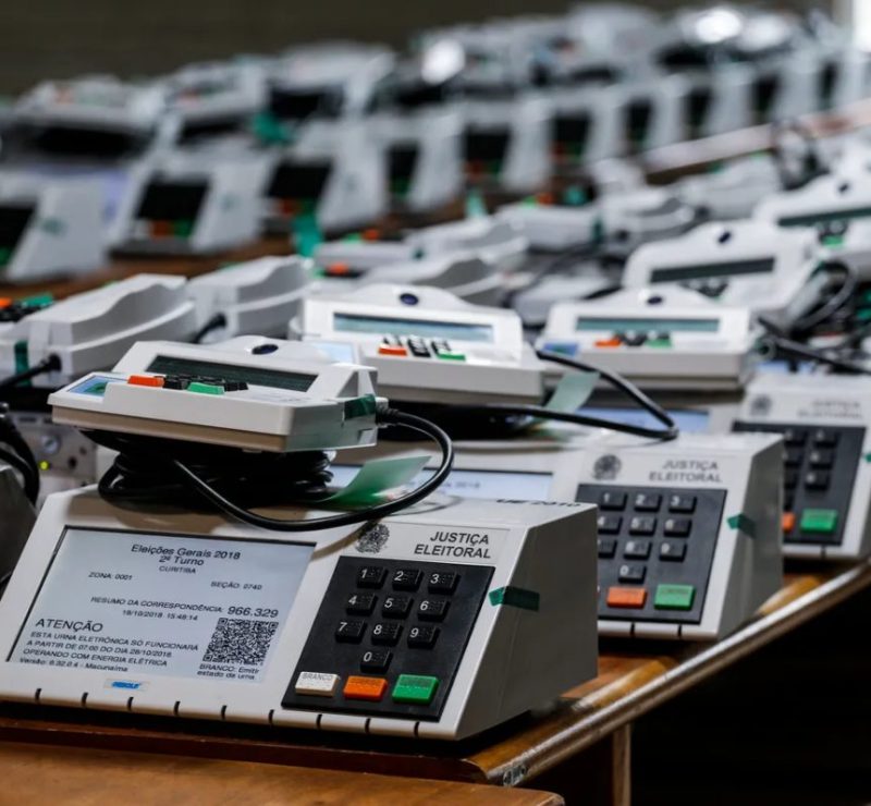 Paraná troca 76 urnas eletrônicas no primeiro turno