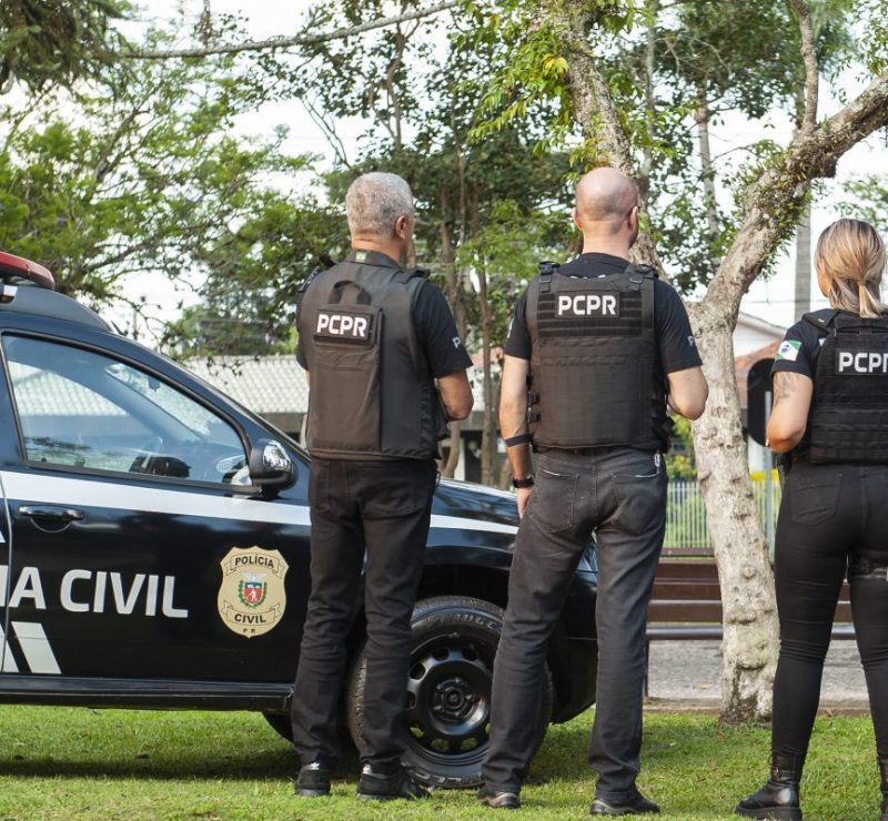 Polícia Civil prende três foragidos por crimes distintos em Curitiba