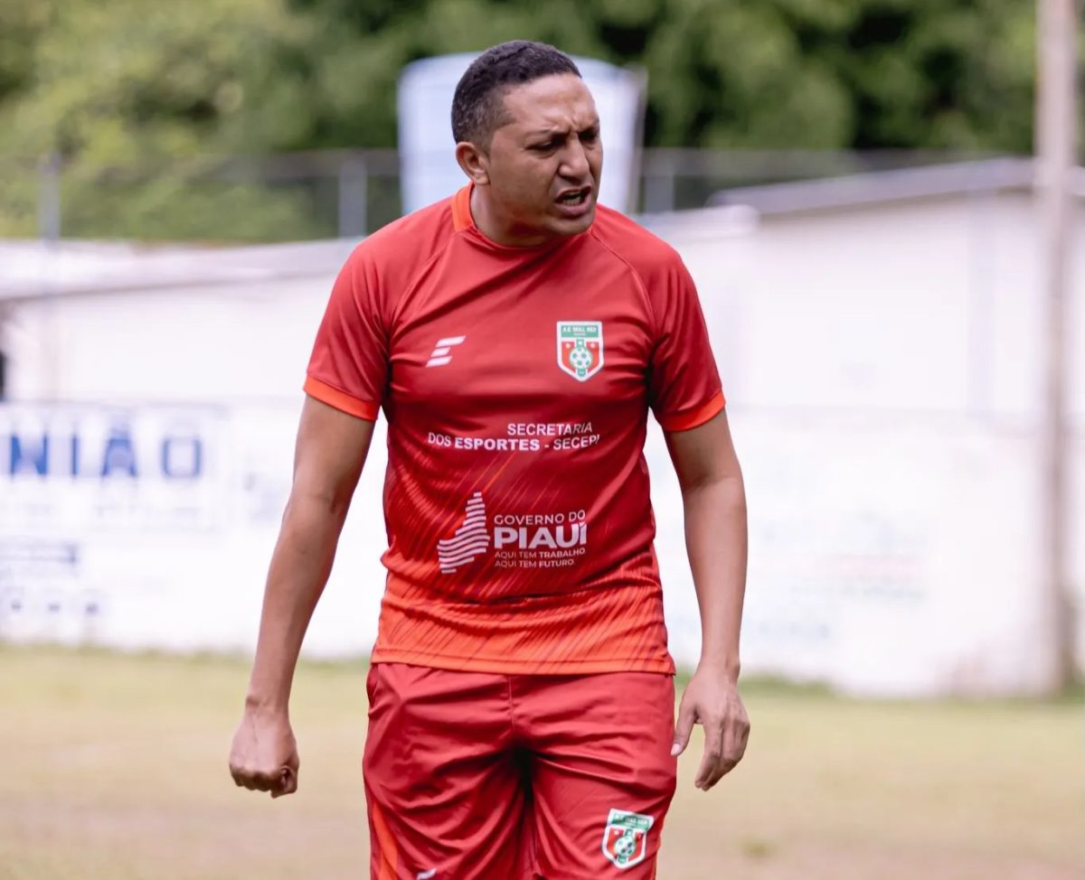 Piauiense Feminino: Herbert Viana prega marcação forte e eficiência do Skill Red em semifinal